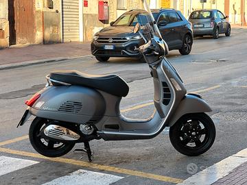Vespa 300 gts