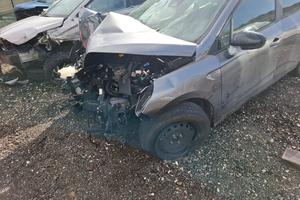 RENAULT CLIO INTENS 23 IBRIDA SINISTRATA