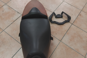 Sella e sottosella per aprilia sr factory