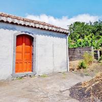 Rustico+2500mqTerreno accanto Villa FrancoBattiato