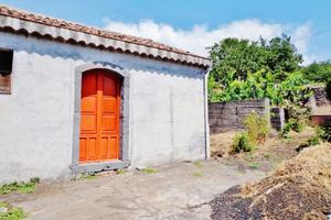 Rustico+2500mqTerreno accanto Villa FrancoBattiato