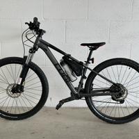 mountain bike donna Cube 27.4 nuovissima