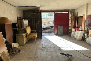 Locale Commerciale - Gravina di Catania