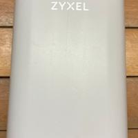 Router Xyxel LTE 5398