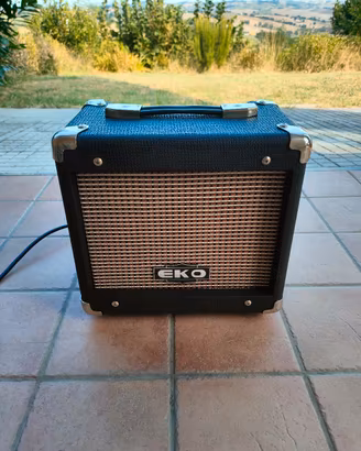 Amplificatore Eco per chitarra elettrica  acustica