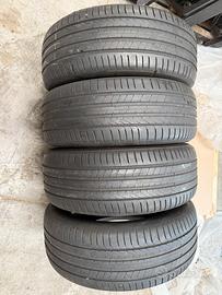 Gomme pirelli 235/55 R18