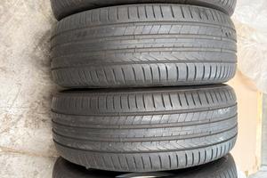 Gomme pirelli 235/55 R18