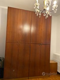 Armadio classico in legno