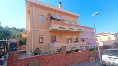 Appartamento piano terra con cantina e mansarda