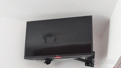 SHARP SmartTV 32 Pollici HD Ready Display LED DVB2