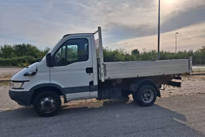 IVECO DAILY CASSONE RIBALTABILE TRILATERALE