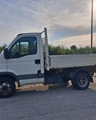 IVECO DAILY CASSONE RIBALTABILE TRILATERALE
