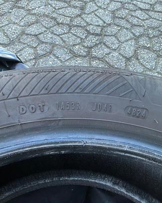 Gomme estive goodyear 215/55 R17