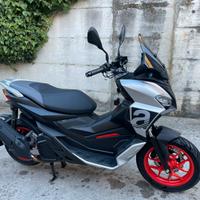 aprilia sr gt 125 abs sport