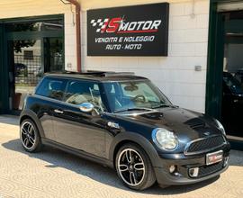 MINI COOPER SD 2.0 16V 143 CV