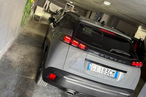 Nuiva Peugeot 2008  1.2 130cv automatico