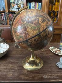 Mappamondo vintage