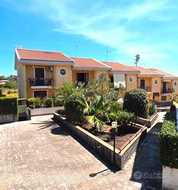 Pedara - villa a schiera id: pe010vv