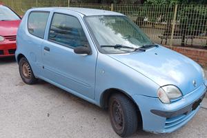 fiat 600 per pezzi di ricambio
