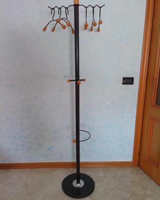 Attaccapanni da terra