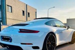 Porsche 911 (992) - 2017