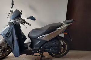 Kymco Agility 125 R16 + accessori vari