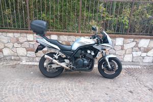 telaio e motore Yamaha fzs600 fazer