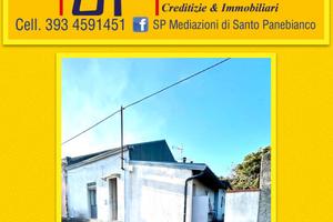 Singola con Garage ampio terreno