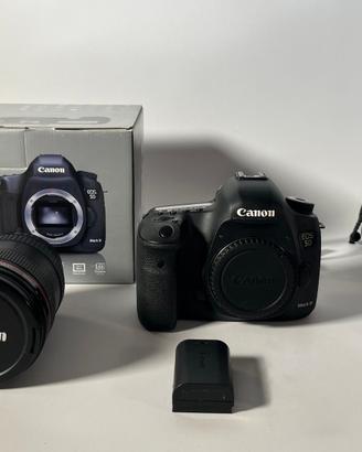 Canon 5D Mark III + Obbiettivo Canon 24-105mm