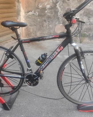 bicicletta tecnobike più rullo più poggia ruota.