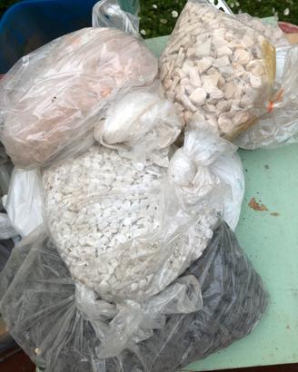 Graniglia per giardino. Vari coloriE 4 x 5 kg