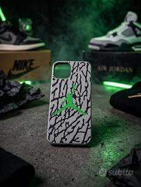 cover iPhone 13 jordan