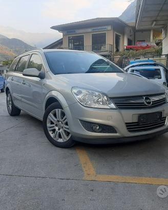 Ricambi Opel Astra SW 2007 1.7 cdti/1.6 benzina