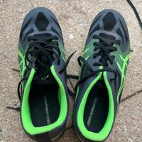 Scarpe atletica Asics n. 42