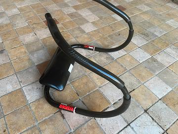 Attrezzo per addominali