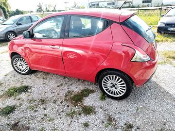 Lancia Ypsilon 1.2 Benz 8v 2017