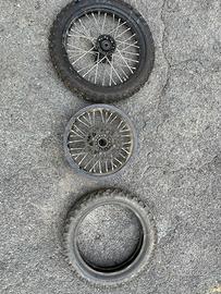 Gomme e cerchi pit bike