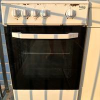 Cucina con forno