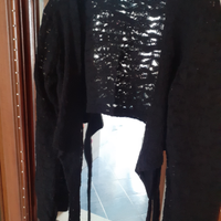 Coprispalle in pizzo nero che si lega in vita