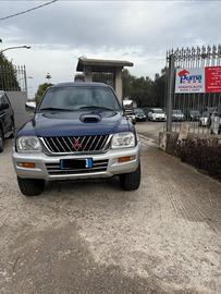 Mitsubishi L200 2.5 TDI 4WD Club Cab Pick-up GLS