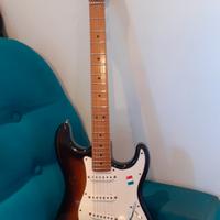  chitarra FENDER STRATOCASTER