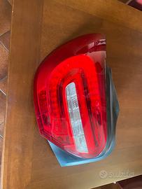 Faro posteriore sx led Mercedes classe a