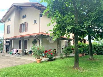 CASA INDIPENDENTE A PAVULLO NEL FRIGNANO