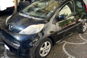 Peugeot 107 GPL+CAMBIO AUTOMATICO 12V 68CV 5 porte