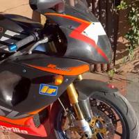 Aprilia rsv 1000 r 2002