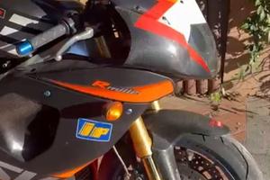 Aprilia rsv 1000 r 2002