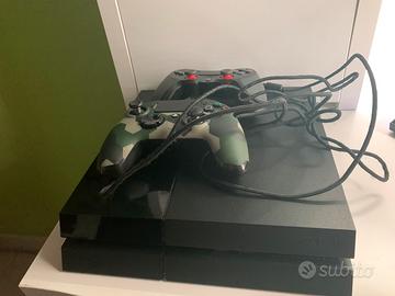 Playstation 4 + 2 controller + 10 giochi + volante