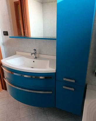 Arredo bagno sospeso 