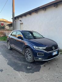 Volkswagen T-Roc 1.0 benzina