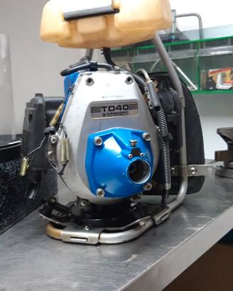 decespugliatore Kawasaki TD40